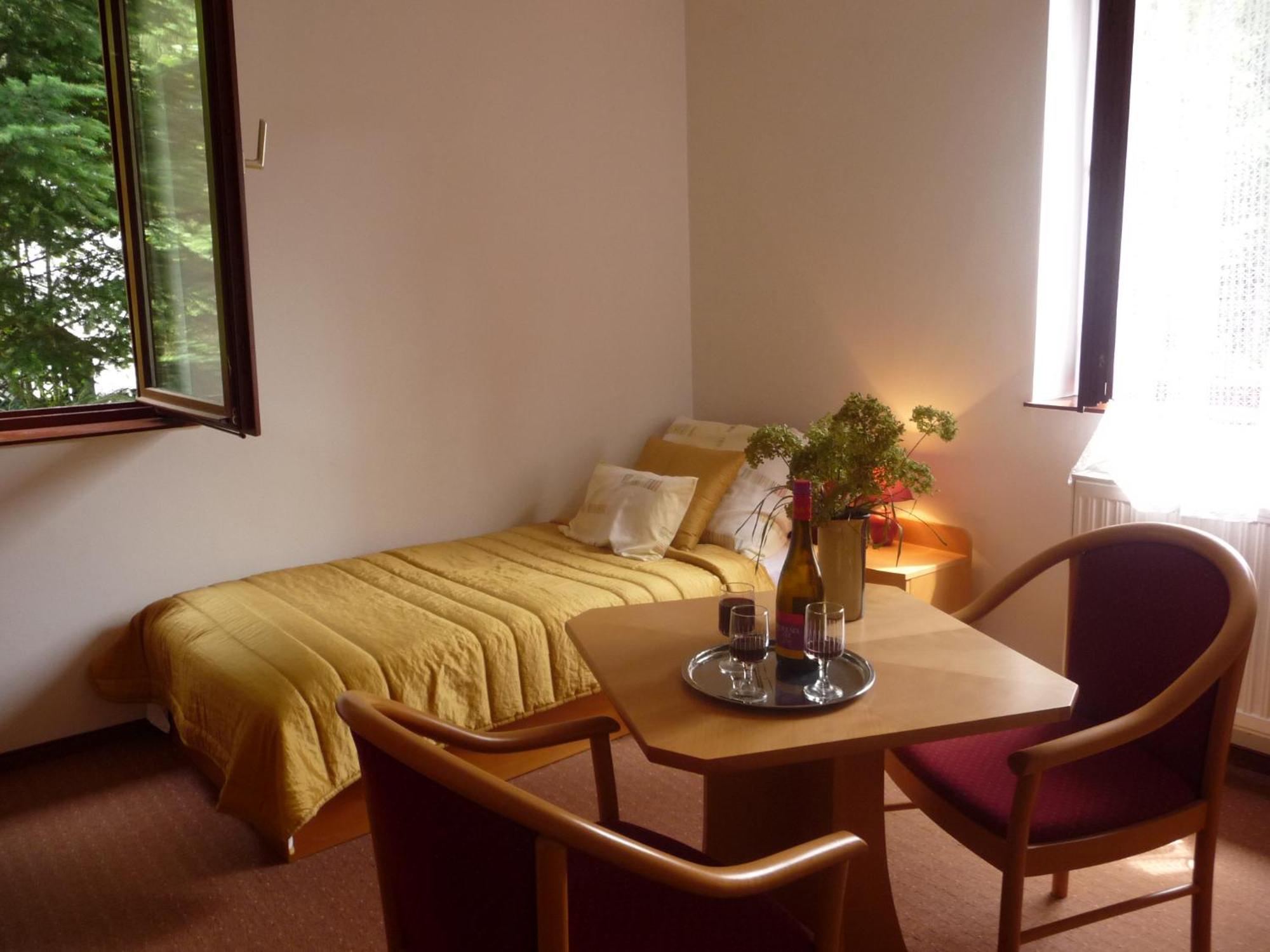Balaton Art Guesthouse Balatonszemes Bagian luar foto