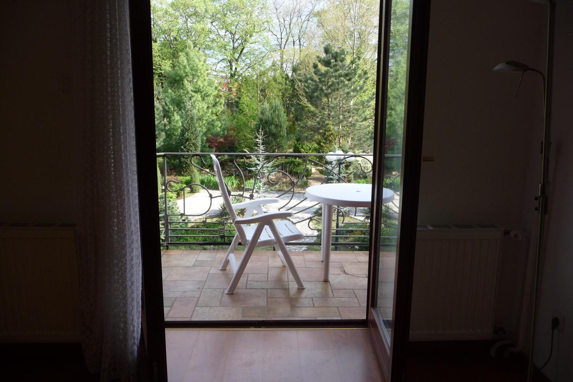 Balaton Art Guesthouse Balatonszemes Bagian luar foto