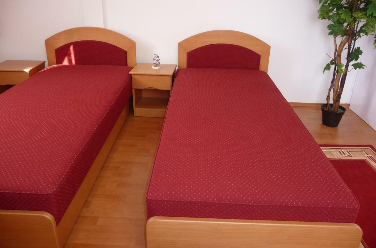 Balaton Art Guesthouse Balatonszemes Bagian luar foto