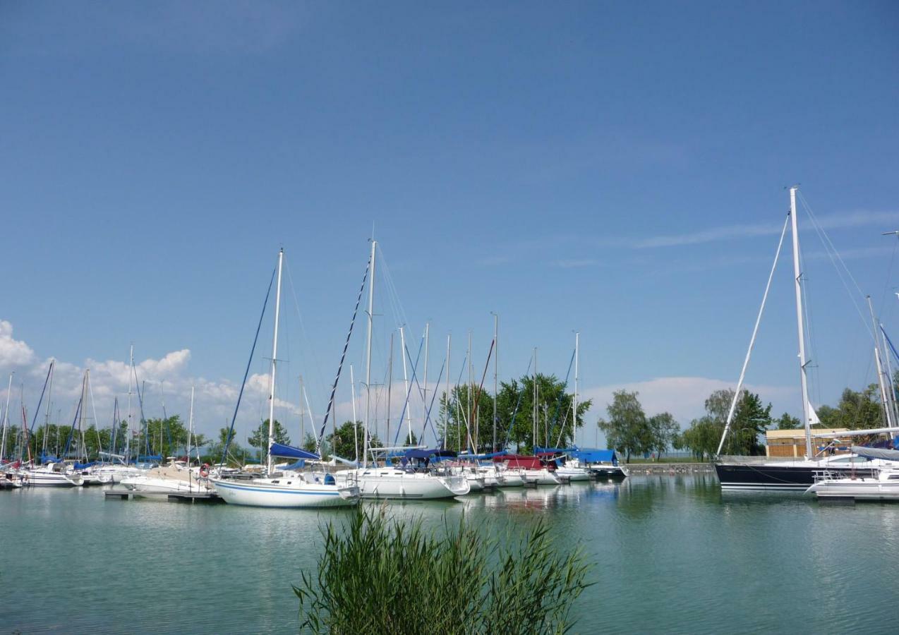 Balaton Art Guesthouse Balatonszemes Bagian luar foto